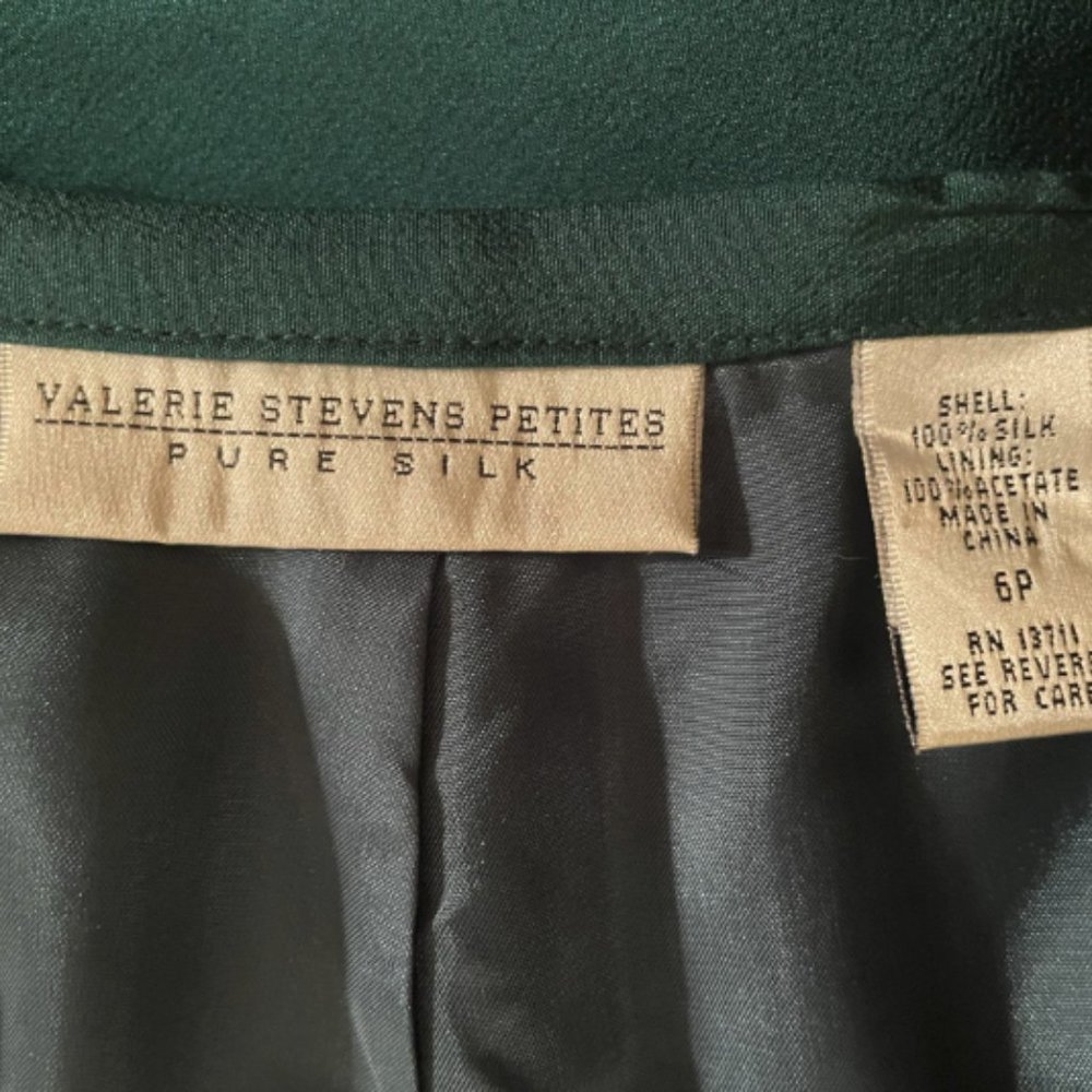 Valerie Stevens Silk Skirt Suit in Emerald Green - Picture 9 of 14